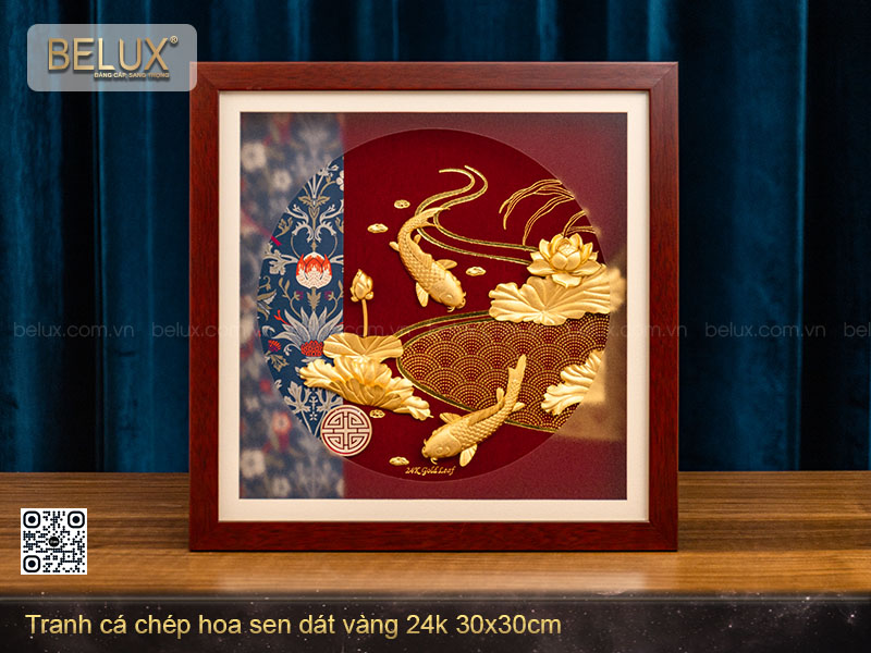 Tranh cá chép hoa sen dát vàng 24k KT 30x30cm